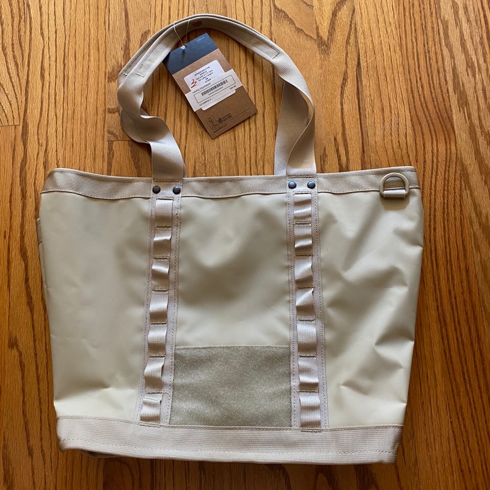 The North Face Explore Utility Tote Bag - Picture 2 of 5